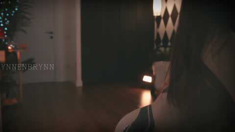 ynnenbrynn online show from 12/20/24, 11:00