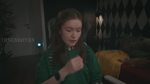 ynnenbrynn online show from 01/28/25, 07:53