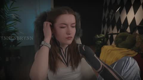 ynnenbrynn online show from 01/29/25, 01:38