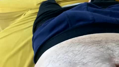 Snapshot of ynno31 chatting on 10/31/25, 08:43 Giannis online show from 10/31/25, 08:43