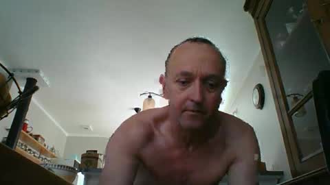 Snapshot of yoannsexmalo chatting on 04/29/26, 07:01 Yoann online show from 04/29/26, 07:01