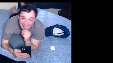 Snapshot of yobleez chatting on 03/28/26, 06:18 yobleez online show from 03/28/26, 06:18