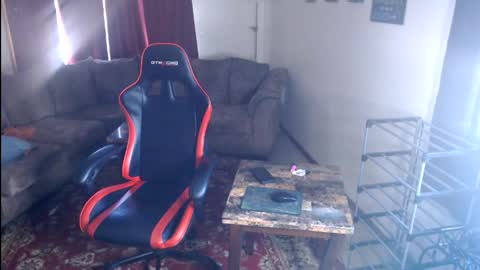 Snapshot of yobleez chatting on 04/10/26, 06:23 yobleez online show from 04/10/26, 06:23