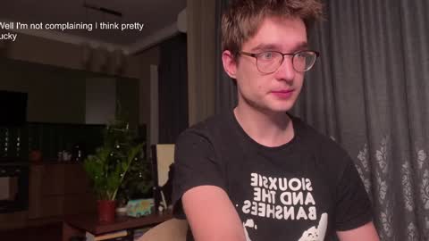 Snapshot of yoga_pizza_420 chatting on 12/25/24, 04:33 Max online show from 12/25/24, 04:33