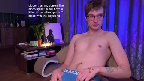 Snapshot of yoga_pizza_420 chatting on 01/16/25, 04:28 Max online show from 01/16/25, 04:28