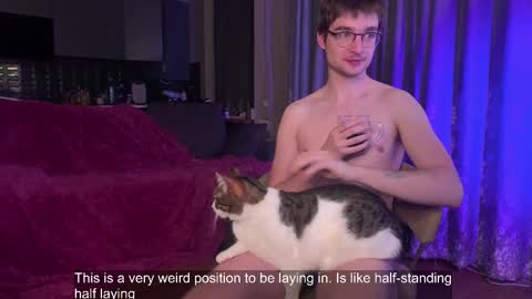 Snapshot of yoga_pizza_420 chatting on 02/10/25, 04:19 Max online show from 02/10/25, 04:19