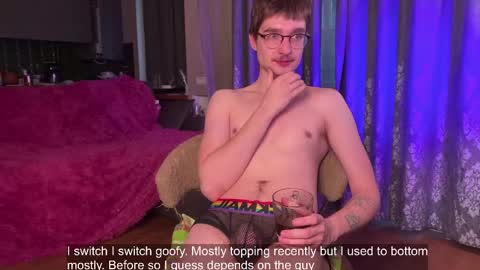 Snapshot of yoga_pizza_420 chatting on 02/27/25, 04:41 Max online show from 02/27/25, 04:41