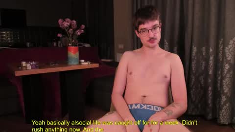 Snapshot of yoga_pizza_420 chatting on 11/23/25, 04:23 Max online show from 11/23/25, 04:23