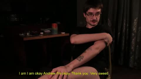 Snapshot of yoga_pizza_420 chatting on 11/29/25, 04:37 Max online show from 11/29/25, 04:37