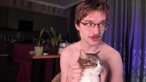 Snapshot of yoga_pizza_420 chatting on 02/22/26, 04:35 Max online show from 02/22/26, 04:35