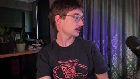 Snapshot of yoga_pizza_420 chatting on 04/14/26, 03:45 Max online show from 04/14/26, 03:45