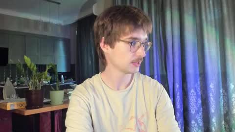 Max online show from 05/19/26, 03:35