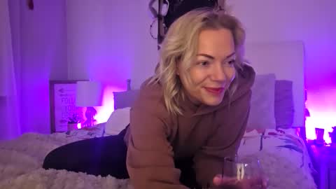 Yogiblondebangme online show from 05/10/26, 03:01