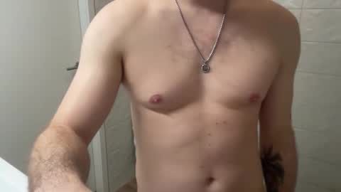 Snapshot of yoikibun chatting on 12/14/25, 03:28 ManInShower online show from 12/14/25, 03:28