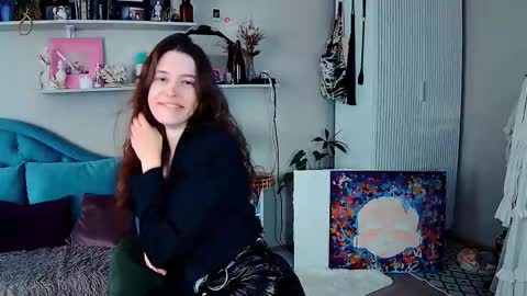yoka_paradoxxx online show from 05/12/26, 10:12