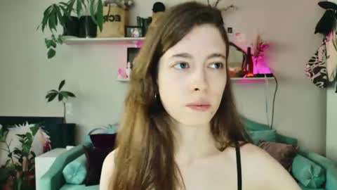 yoka_paradoxxx online show from 07/09/26, 10:30