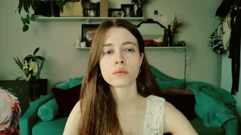 yoka_paradoxxx online show from 07/14/26, 10:54