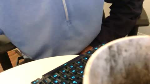 Snapshot of yokaxondoo chatting on 03/17/26, 10:02 yokaxondoo online show from 03/17/26, 10:02