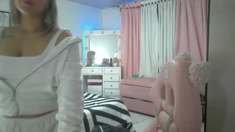 yokiko online show from 09/09/25, 01:43