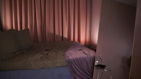 Snapshot of yokokoko__ chatting on 04/08/26, 06:02 Yoko online show from 04/08/26, 06:02