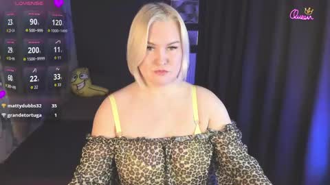 Snapshot of yolanda_kiss chatting on 04/24/26, 03:53 Yolanda online show from 04/24/26, 03:53