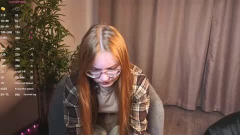 Snapshot of yolandovirrueta chatting on 04/13/26, 12:10 Mary online show from 04/13/26, 12:10