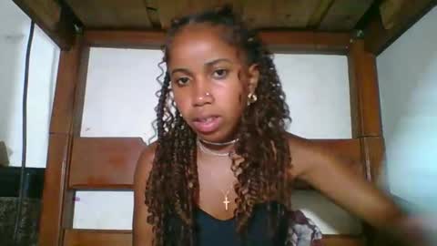 yolandrina05 online show from 02/05/26, 11:15