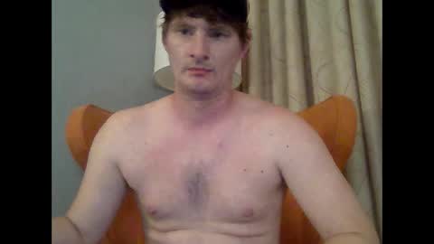Snapshot of yolobitch7 chatting on 03/05/26, 06:59 lil dickey online show from 03/05/26, 06:59