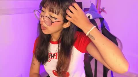 Yommi Winx online show from 12/05/25, 02:09