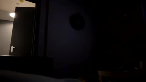 yonise909383 online show from 12/17/25, 05:02