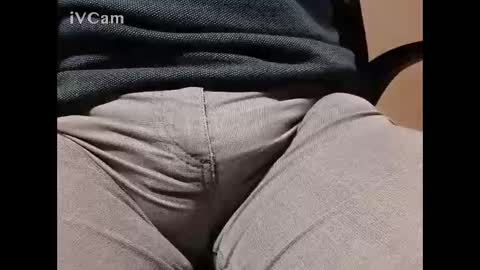 Snapshot of yoon85 chatting on 12/22/24, 05:10 yoon85 online show from 12/22/24, 05:10