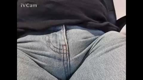 Snapshot of yoon85 chatting on 10/20/25, 10:16 yoon85 online show from 10/20/25, 10:16