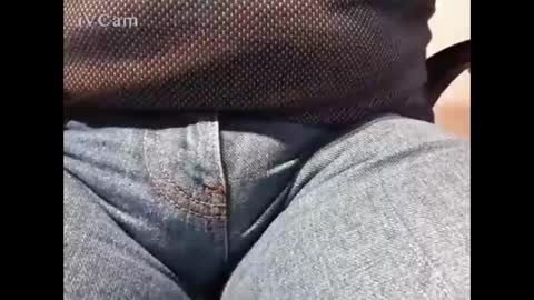 Snapshot of yoon85 chatting on 11/22/25, 10:03 yoon85 online show from 11/22/25, 10:03