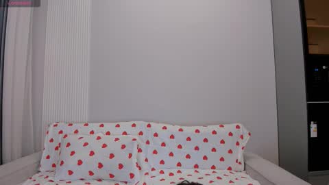 yoon_shin online show from 11/15/25, 04:43