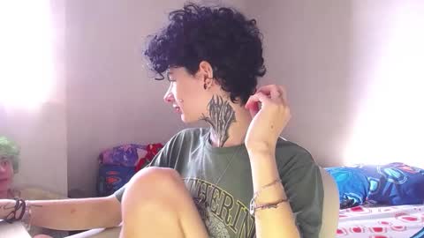 Little Mike Independent model online show from 11/07/25, 08:42