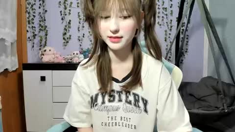 yoonhee_ki online show from 03/06/26, 09:55
