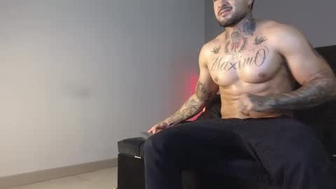 Snapshot of yorditatoo chatting on 09/12/25, 12:11 Yordi online show from 09/12/25, 12:11