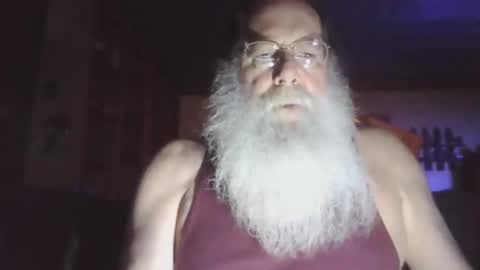 Snapshot of yorel64 chatting on 11/14/25, 06:01 yorel64 online show from 11/14/25, 06:01