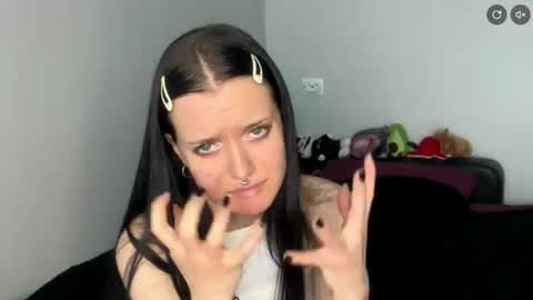 Naomi online show from 04/10/26, 08:08