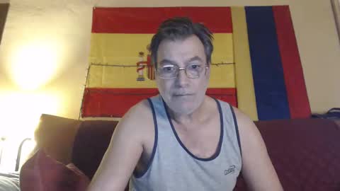 Snapshot of yosep44 chatting on 12/28/24, 12:35 yosep online show from 12/28/24, 12:35