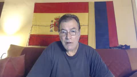 Snapshot of yosep44 chatting on 09/20/25, 05:52 yosep online show from 09/20/25, 05:52