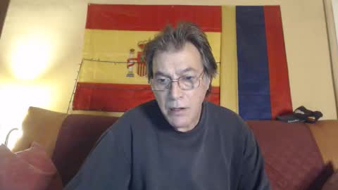 Snapshot of yosep44 chatting on 10/09/25, 04:43 yosep online show from 10/09/25, 04:43