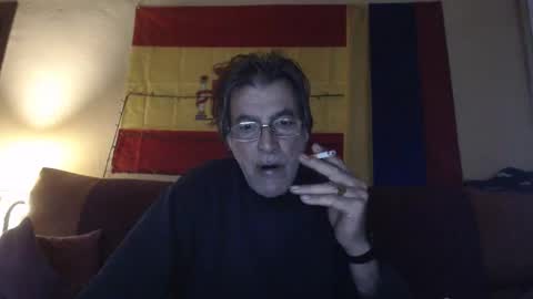 Snapshot of yosep44 chatting on 11/24/25, 09:42 yosep online show from 11/24/25, 09:42