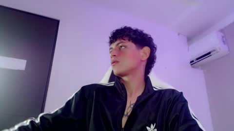 Snapshot of yosepp_cum chatting on 04/19/26, 01:16 YOSEP online show from 04/19/26, 01:16
