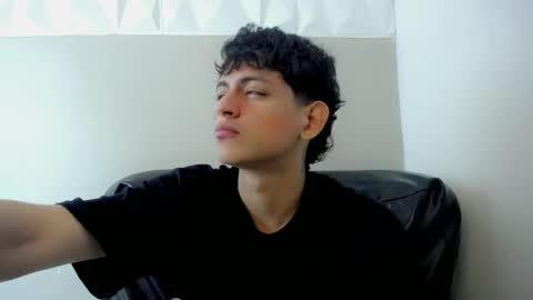 Snapshot of yosepp_cum chatting on 05/05/26, 03:25 YOSEP online show from 05/05/26, 03:25