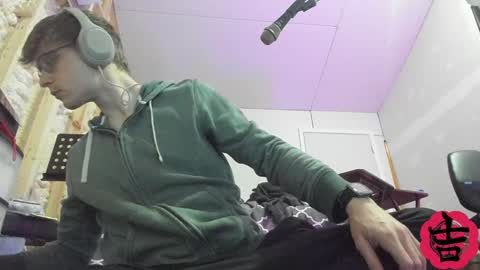 Snapshot of yoshe47 chatting on 12/02/24, 07:03 yosh online show from 12/02/24, 07:03