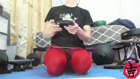 Snapshot of yoshe47 chatting on 01/05/25, 07:28 yosh online show from 01/05/25, 07:28