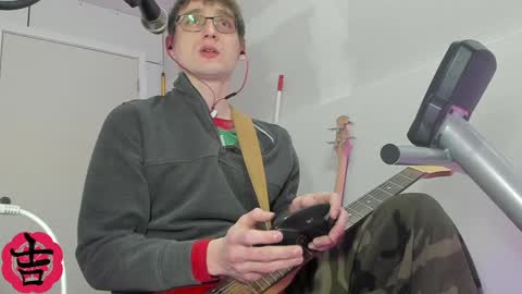 Snapshot of yoshe47 chatting on 01/22/25, 04:55 yosh online show from 01/22/25, 04:55