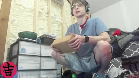 Snapshot of yoshe47 chatting on 02/13/25, 05:16 yosh online show from 02/13/25, 05:16