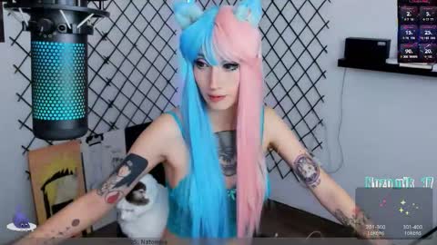 Snapshot of yoshino_san chatting on 11/14/25, 03:38 you can call me Andy or yoshi 3 online show from 11/14/25, 03:38